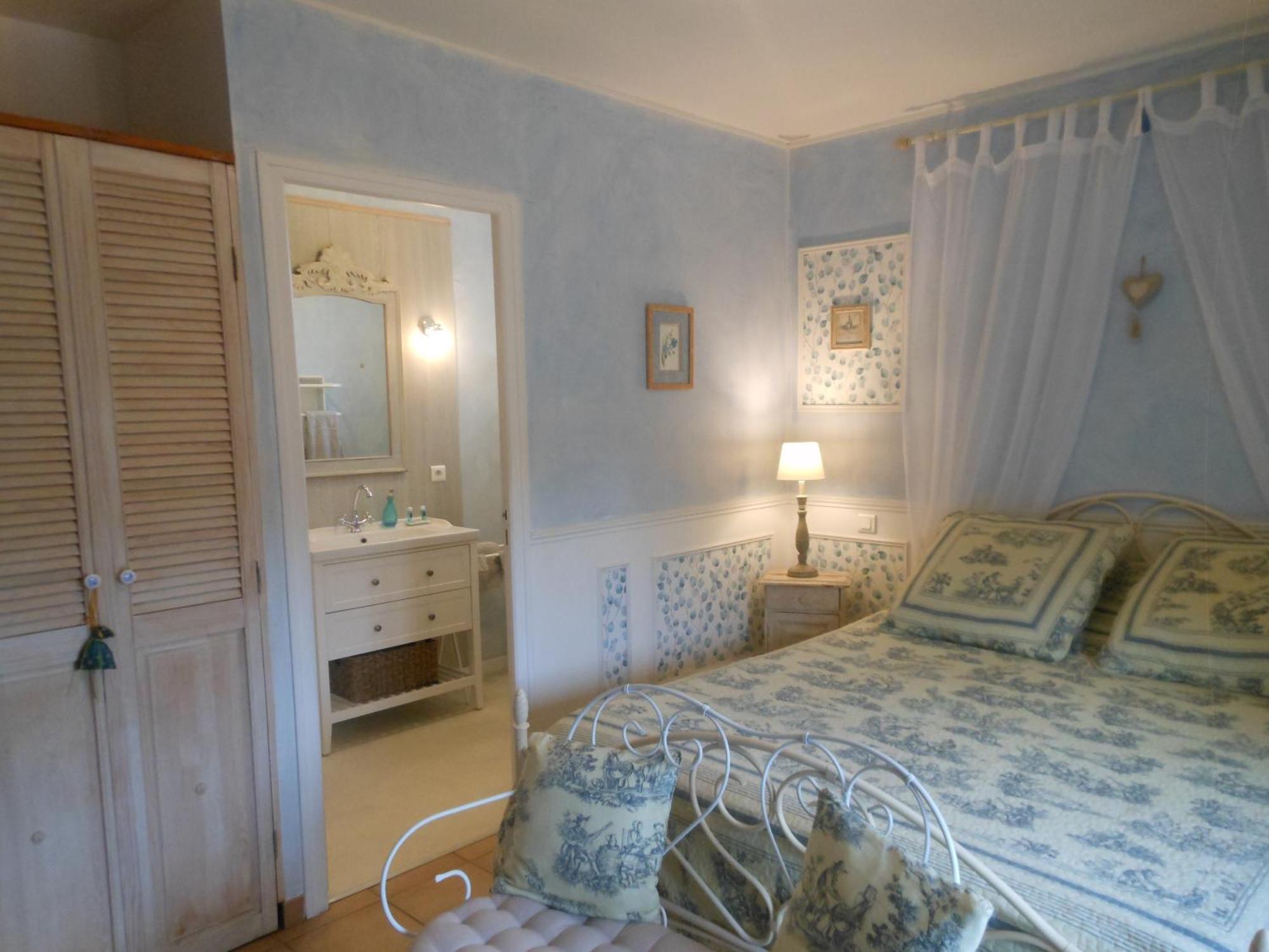 Les Passiflores Roussillon en Isere Quarto foto